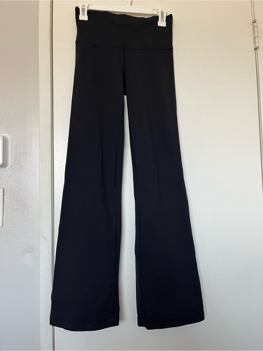 Lululemon Yoga flare High waisted pant size 6